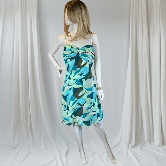 Kenneth Cole New York Dresses & Skirts - Kenneth Cole New York Midi Dress
